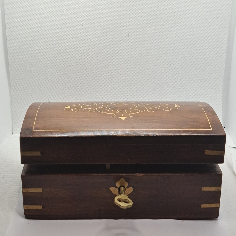 Vintage wood inlay jewellery box.